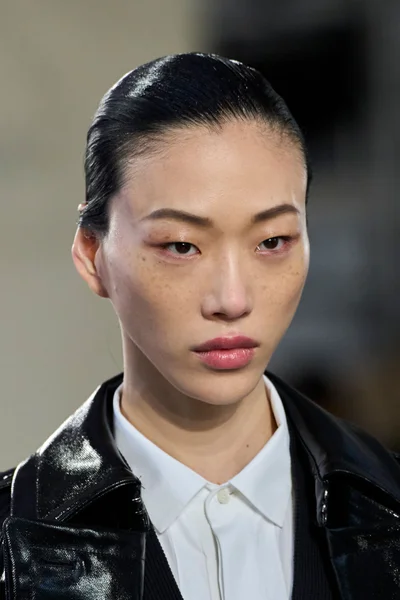 Look 9